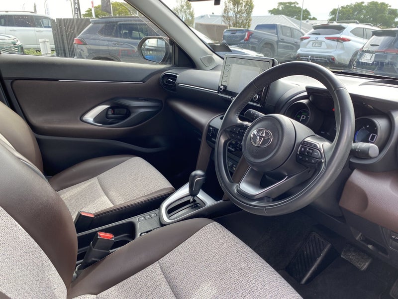 2022 Toyota Yaris Cross Limited 1.5P HV ECVT FW... image 5
