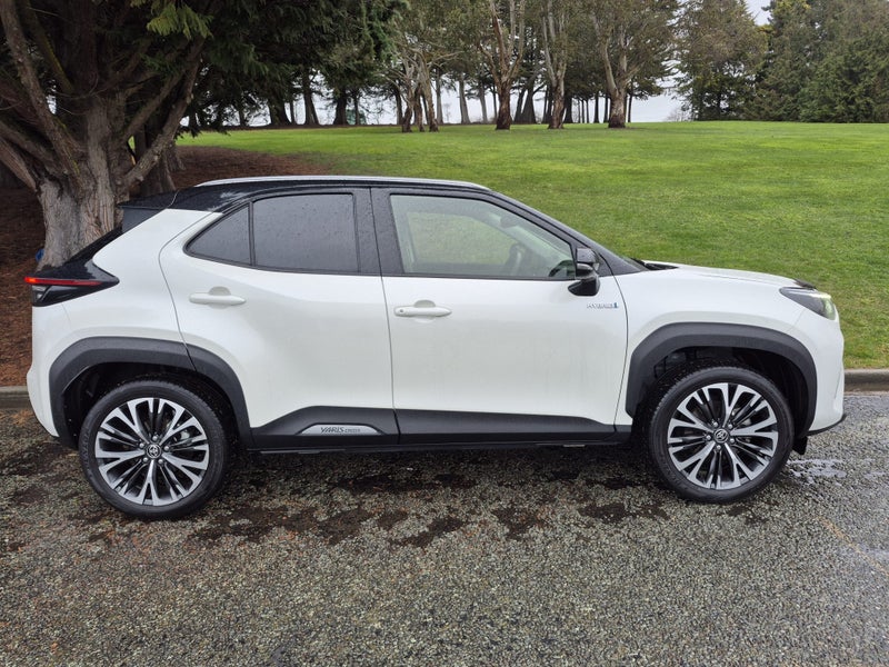 2022 Toyota Yaris Cross Limited 1.5P HV ECVT FW... image 4