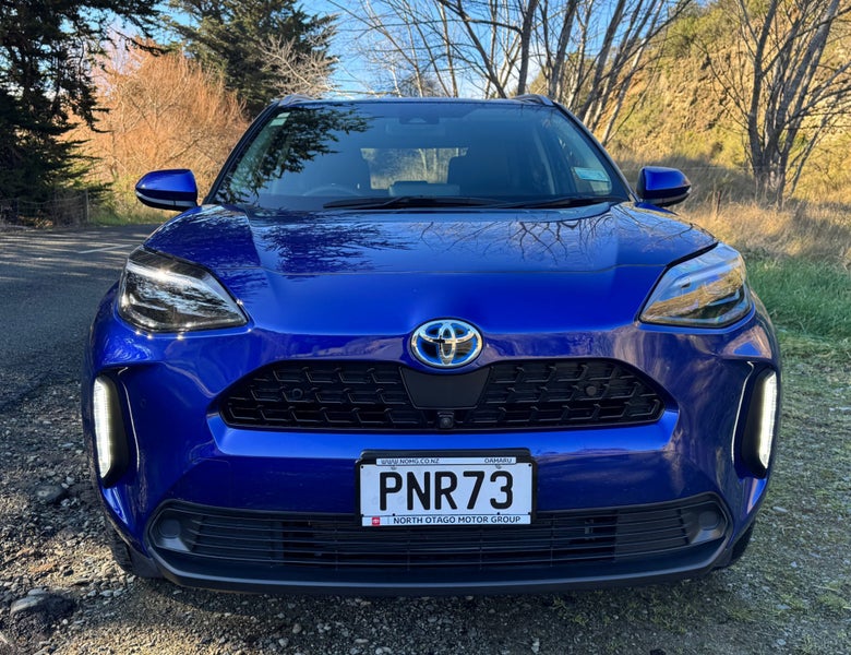 2022 Toyota Yaris Cross Limited image 2