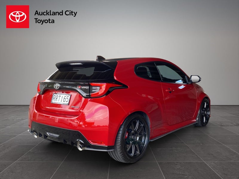 2022 Toyota Yaris GR 1.6PT 6MT AWD HB/3D/4S image 3