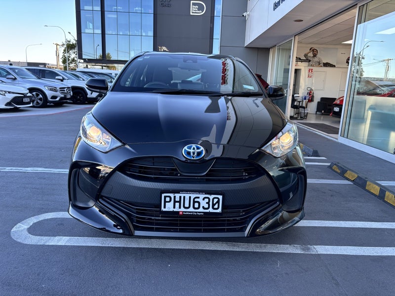 2022 Toyota Yaris GX 1.5 HYBRID ECONOMICAL HATCH image 2