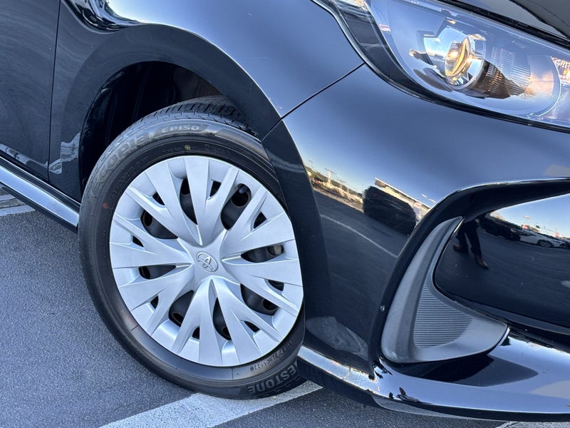 2022 Toyota Yaris GX 1.5 HYBRID ECONOMICAL HATCH image 5