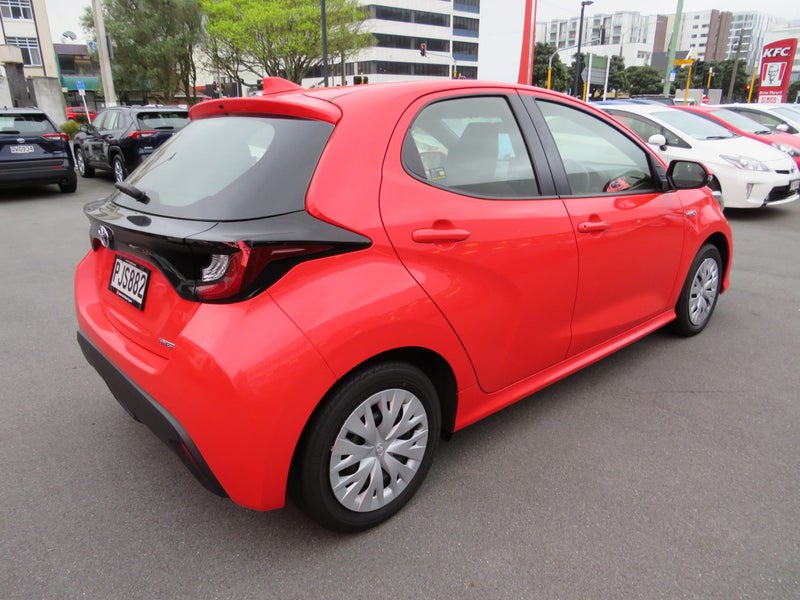 2022 Toyota Yaris GX 1.5 Hybrid GX image 4