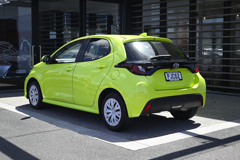 2022 Toyota Yaris GX 1.5 Petrol FWD Hatchback image 2