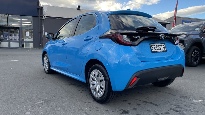 2022 Toyota Yaris GX 1.5L image 5