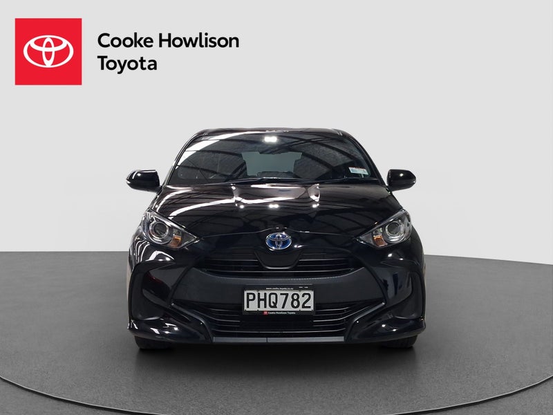 2022 Toyota Yaris GX 1.5L Hybrid image 2