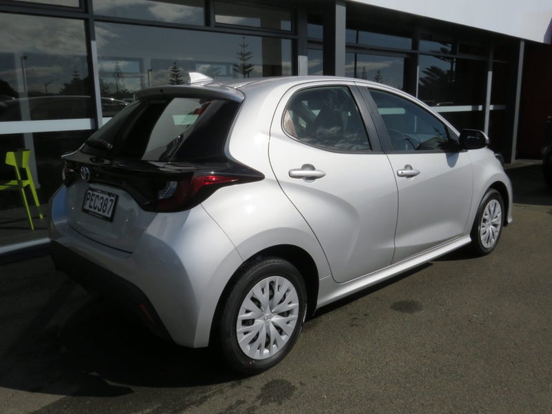 2022 Toyota Yaris GX 1.5P image 5