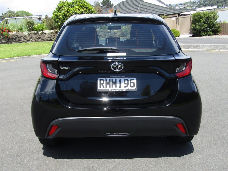 2022 Toyota Yaris GX 1.5P image 4
