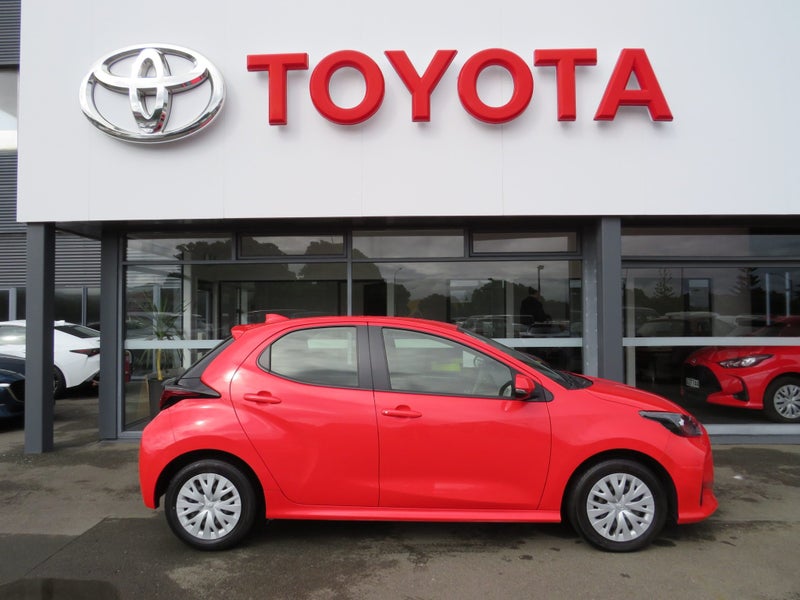 2022 Toyota Yaris GX 1.5P image 4