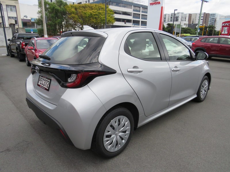 2022 Toyota Yaris GX 1.5P CVT FWD image 4