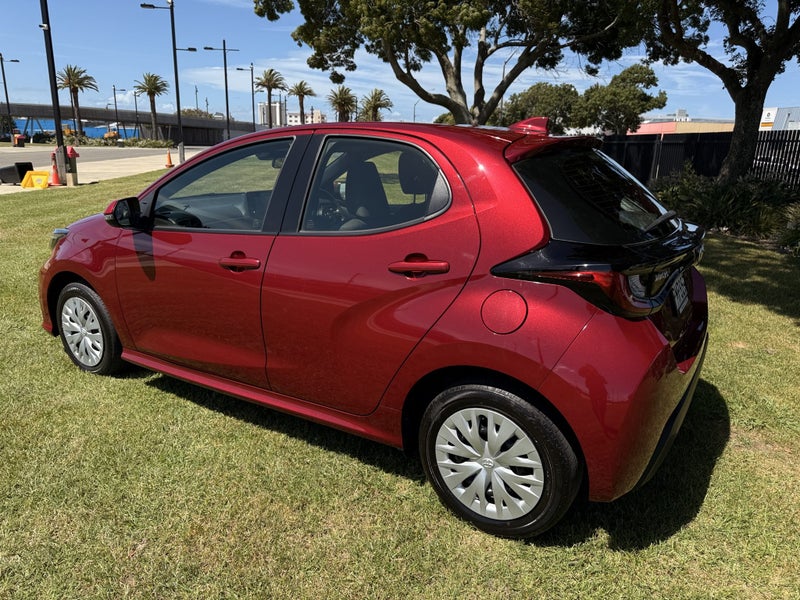 2022 Toyota Yaris GX 1.5P CVT FWD Automatic Hatch image 5