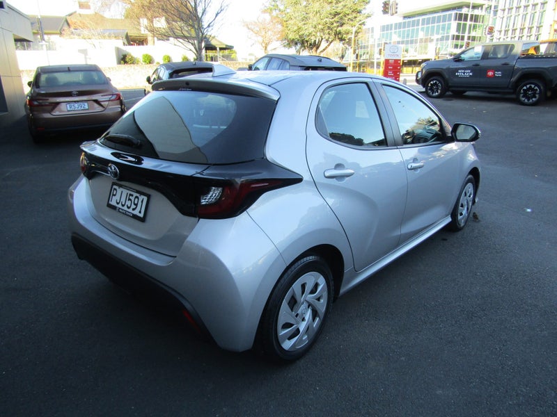 2022 Toyota Yaris GX 1.5P CVT FWD HB image 4