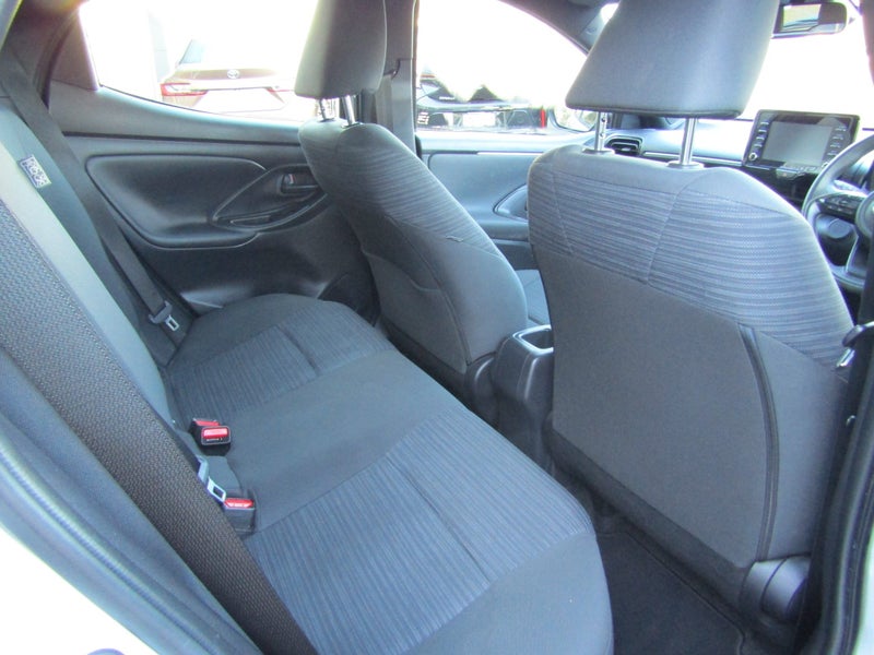 2022 Toyota Yaris GX 1.5P CVT FWD HB image 5