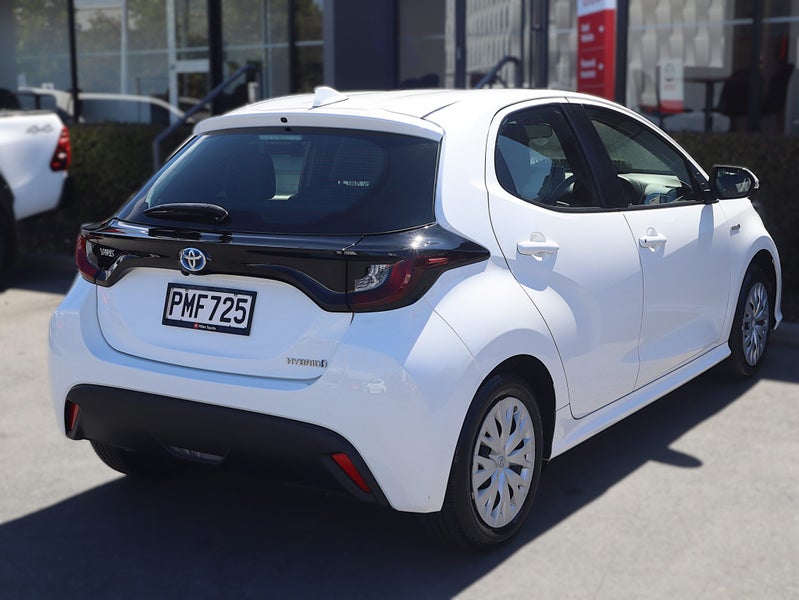 2022 Toyota Yaris GX 1.5P HV ECVT FWD HB/5D/5S... image 5