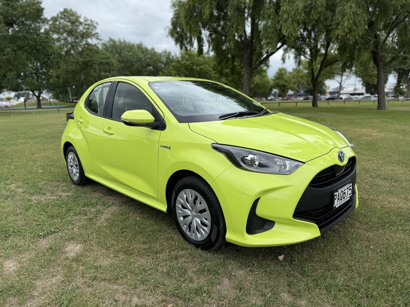 2022 Toyota Yaris GX 1.5P Hybrid FWD Automatic... image 1