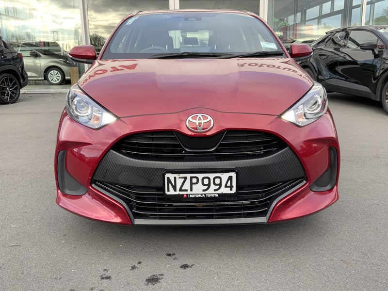 2022 Toyota Yaris GX Low km NZ New & Certified! image 3