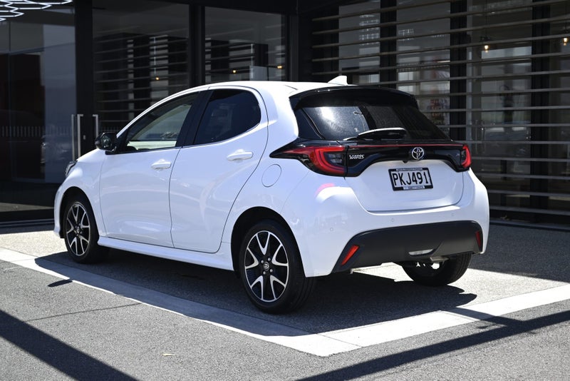 2022 Toyota Yaris ZR 1.5 Petrol FWD Hatchback image 2