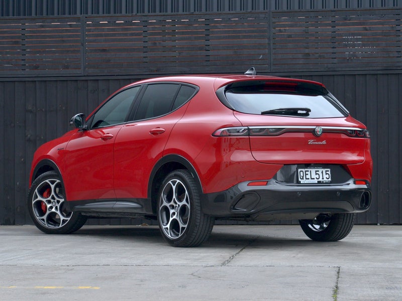2023 Alfa Romeo Tonale Veloce MHEV image 3