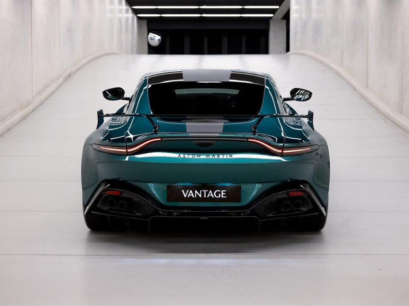 2023 Aston Martin Vantage Coupe image 2