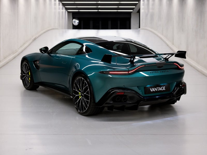 2023 Aston Martin Vantage Coupe image 4