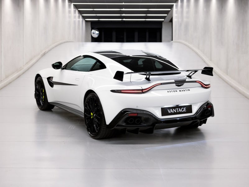 2023 Aston Martin Vantage Coupe image 2