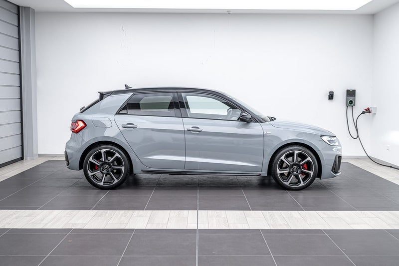 2023 Audi A1 SPORTBACK 40 TFSI S TRONIC image 2