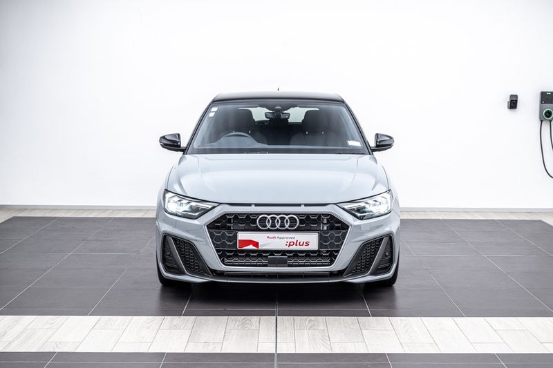 2023 Audi A1 SPORTBACK 40 TFSI S TRONIC image 5