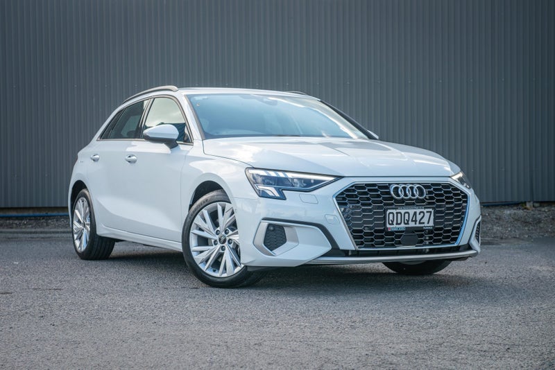 2023 Audi A3 40 TFSI e PHEV image 1