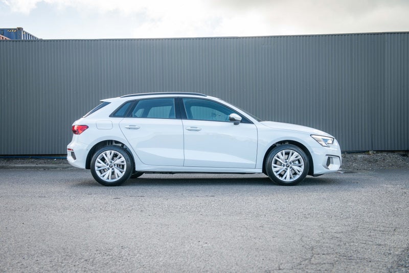 2023 Audi A3 40 TFSI e PHEV image 5