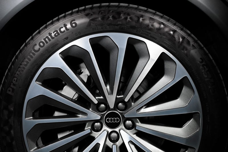 2023 Audi e-tron ET 55 quattro image 5