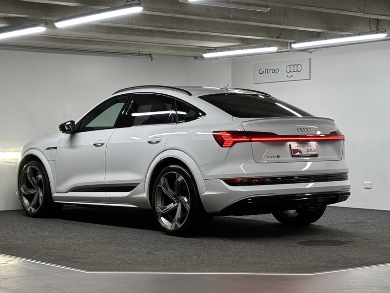 2023 Audi e-tron ET S Sportback 370 kW image 4