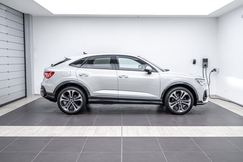 2023 Audi Q3 45 TFSI Q SPORTBACK S TRONIC 180KW image 2