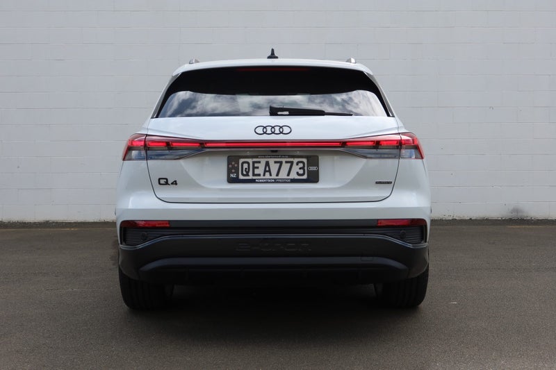 2023 Audi Q4 50 e-tron quattro S line image 4
