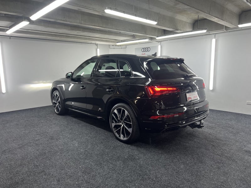 2023 Audi Q5 50 TFSI E S Line image 3