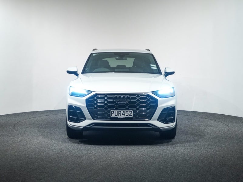 2023 Audi Q5 TFSI-e Hybrid 220kW quattro image 4