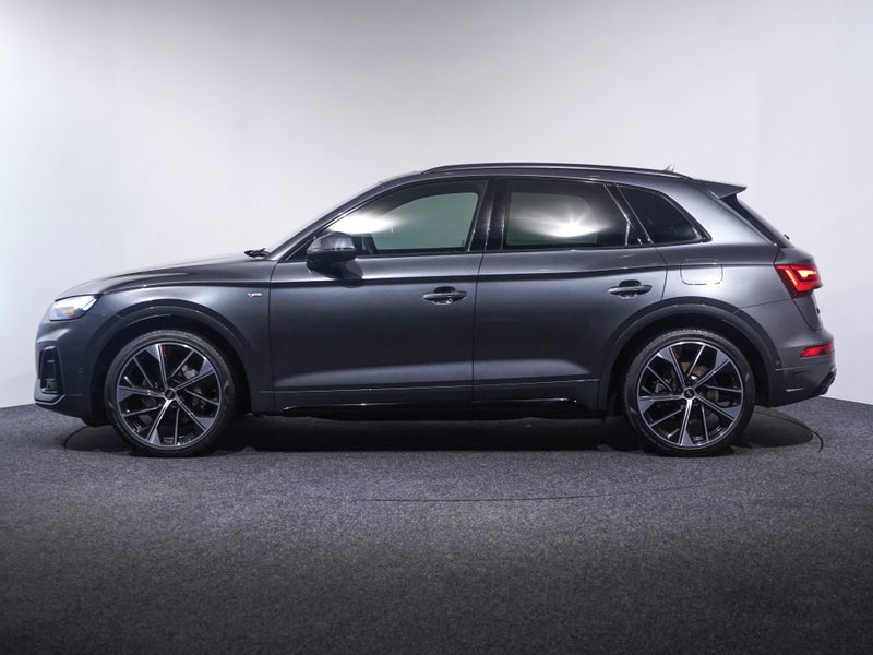 2023 Audi Q5 TFSI-e Hybrid 220kW quattro image 3