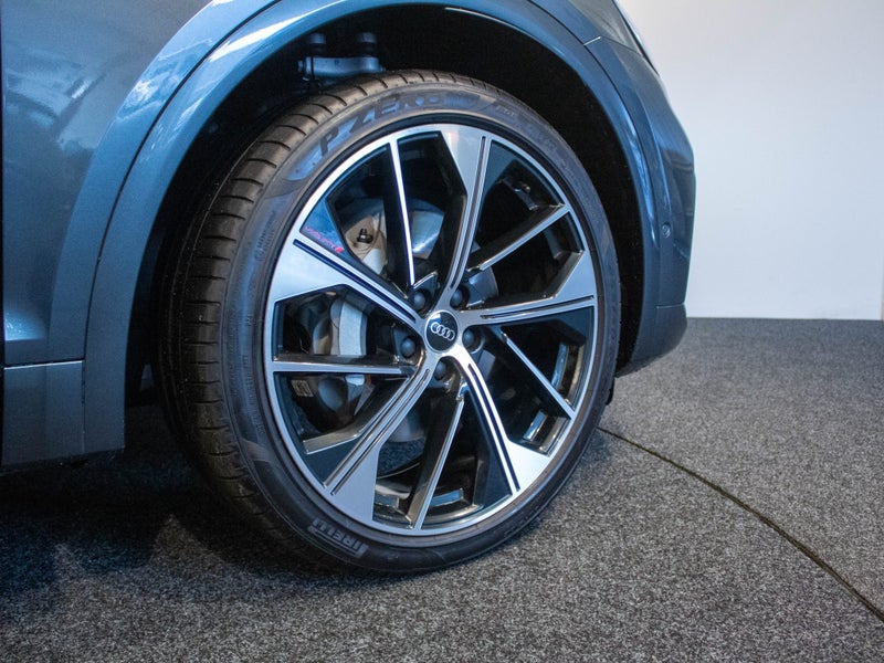 2023 Audi Q5 TFSI-e Hybrid 220kW quattro image 5