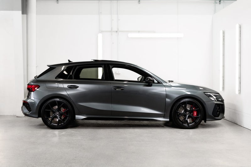 2023 Audi RS3 RS 3 Sportback TFSI 294 kW image 4