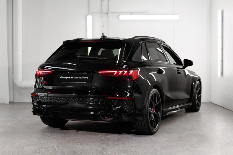 2023 Audi RS3 RS 3 Sportback TFSI 294 kW image 2