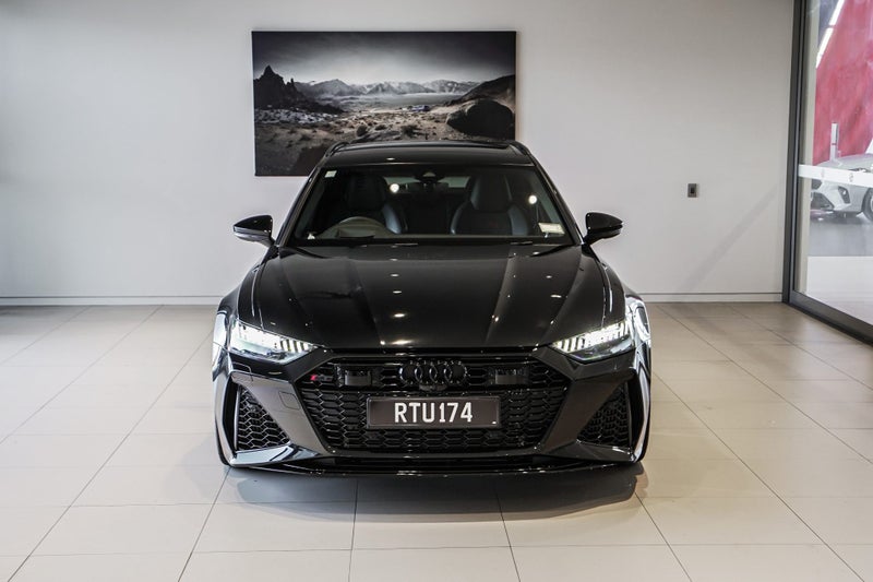 2023 Audi RS6 Avant Performance image 4