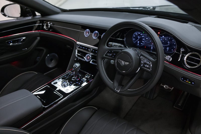 2023 Bentley Flying Spur S image 2