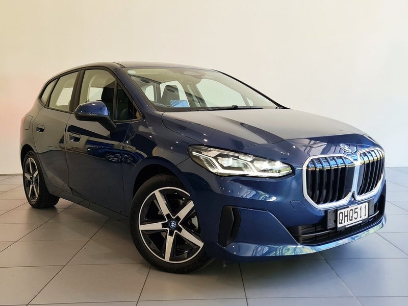 2023 BMW 225e Xdrive PHEV image 1