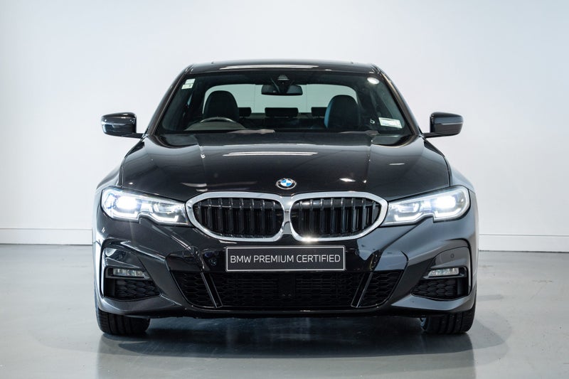 2023 BMW 320i M Sport Sedan image 3