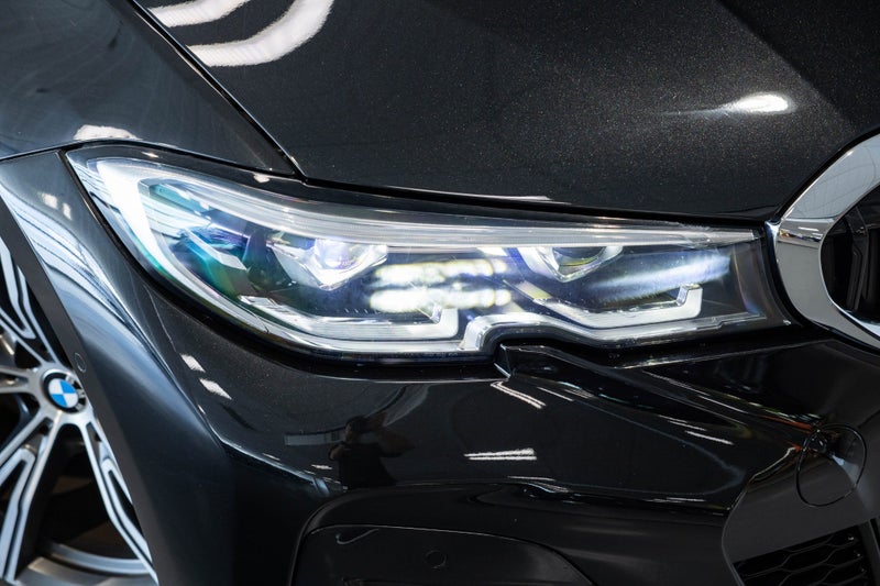 2023 BMW 320i M Sport Sedan image 4