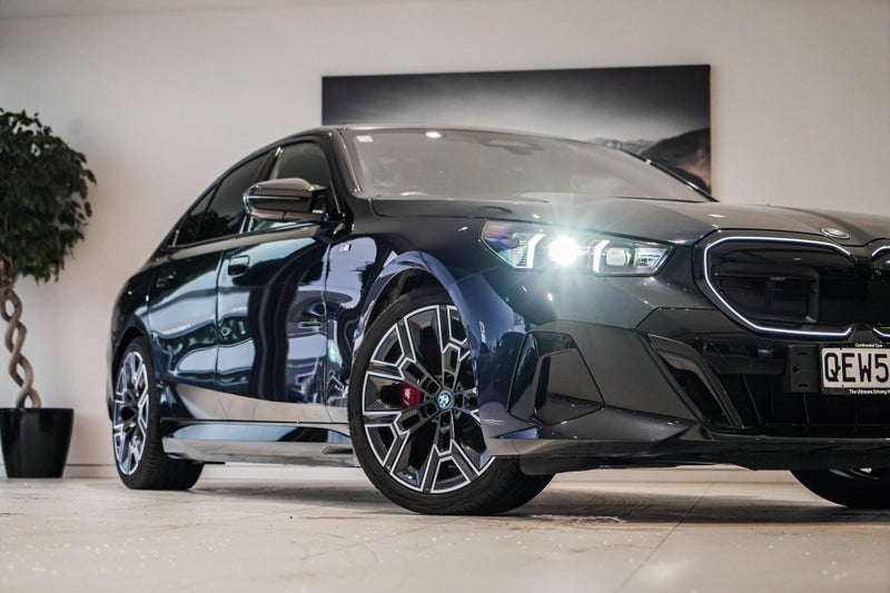 2023 BMW i5 M60 XDRIVE M Sport image 2