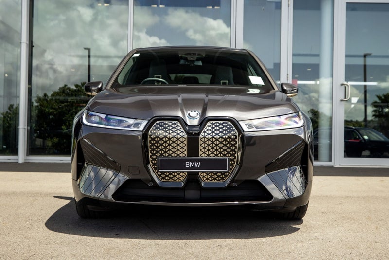 2023 BMW iX xDrive50 image 2