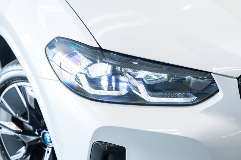 2023 BMW iX3 M Sport Impressive image 4