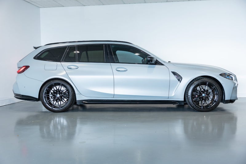 2023 BMW M3 Competition M xDrive Touring image 5