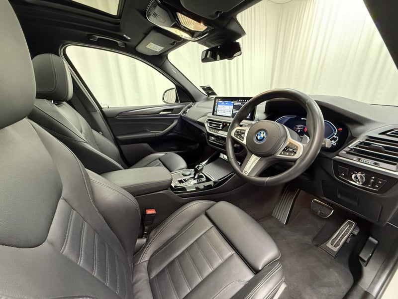 2023 BMW X3 X3 xDrive30e M Sport image 4