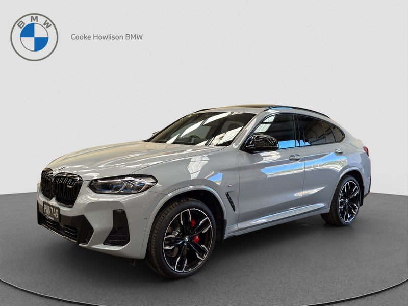 2023 BMW X4 M40i M Performance image 3
